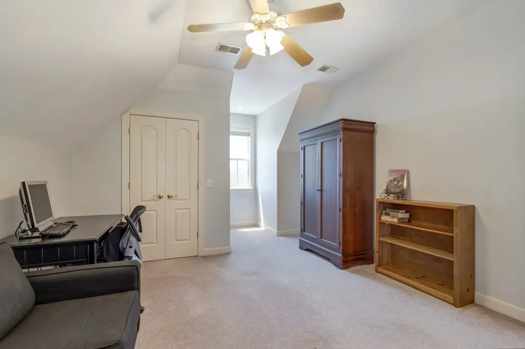 8216 W Chase Court Nashville TN 37221