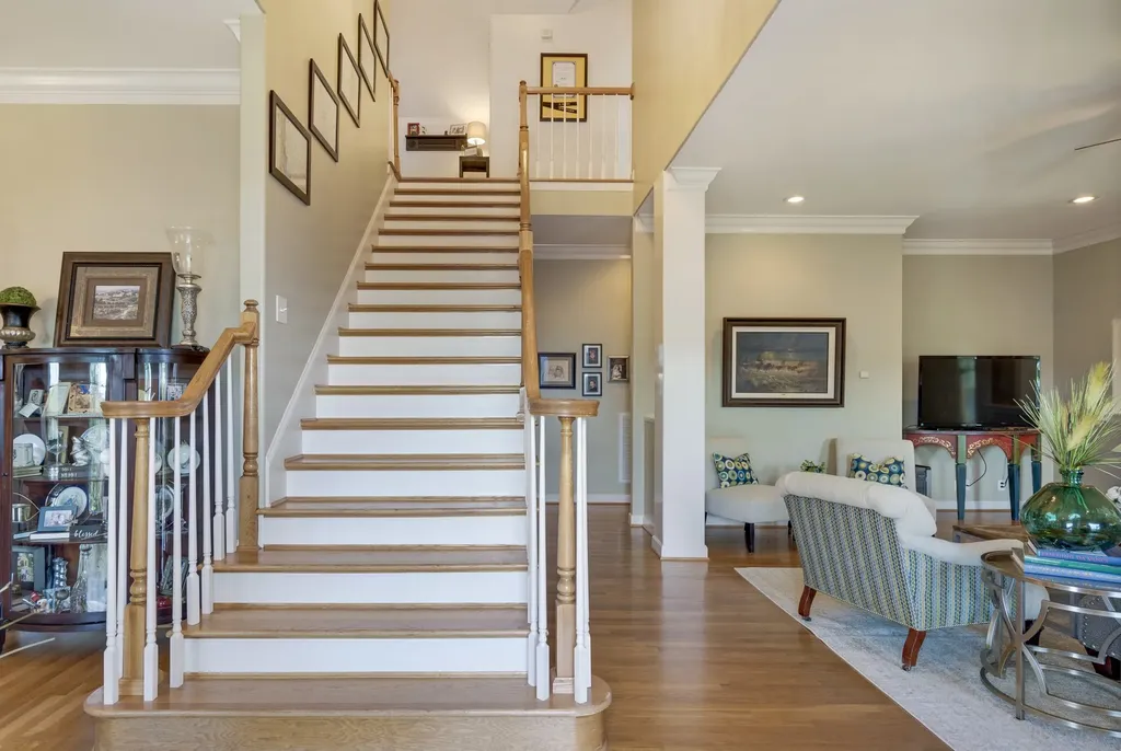 8216 W Chase Court Nashville TN 37221