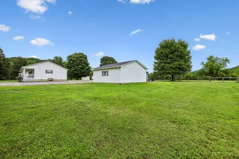 225 Woodbury Highway Liberty TN 37095