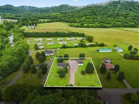 225 Woodbury Highway Liberty TN 37095