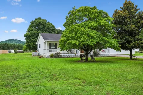 225 Woodbury Highway Liberty TN 37095