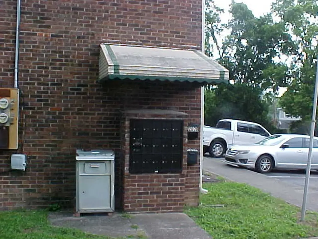 105 Point East Drive Nashville TN 37216