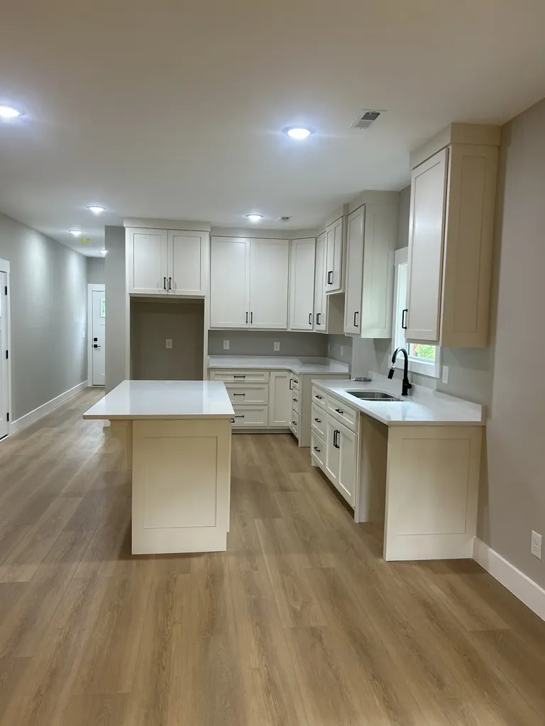 318 1st Avenue Lawrenceburg TN 38464