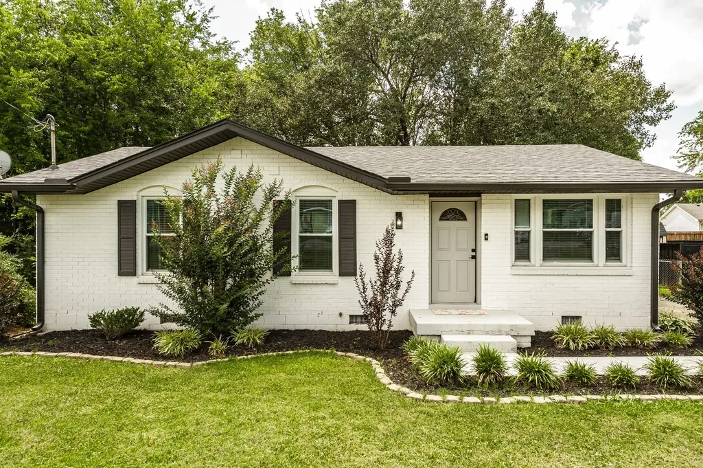 1308 Knoll Lane Lebanon TN 37087