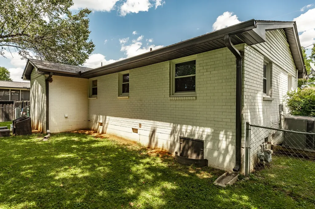 1308 Knoll Lane Lebanon TN 37087