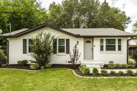 1308 Knoll Lane Lebanon TN 37087