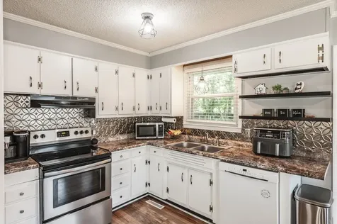 1308 Knoll Lane Lebanon TN 37087