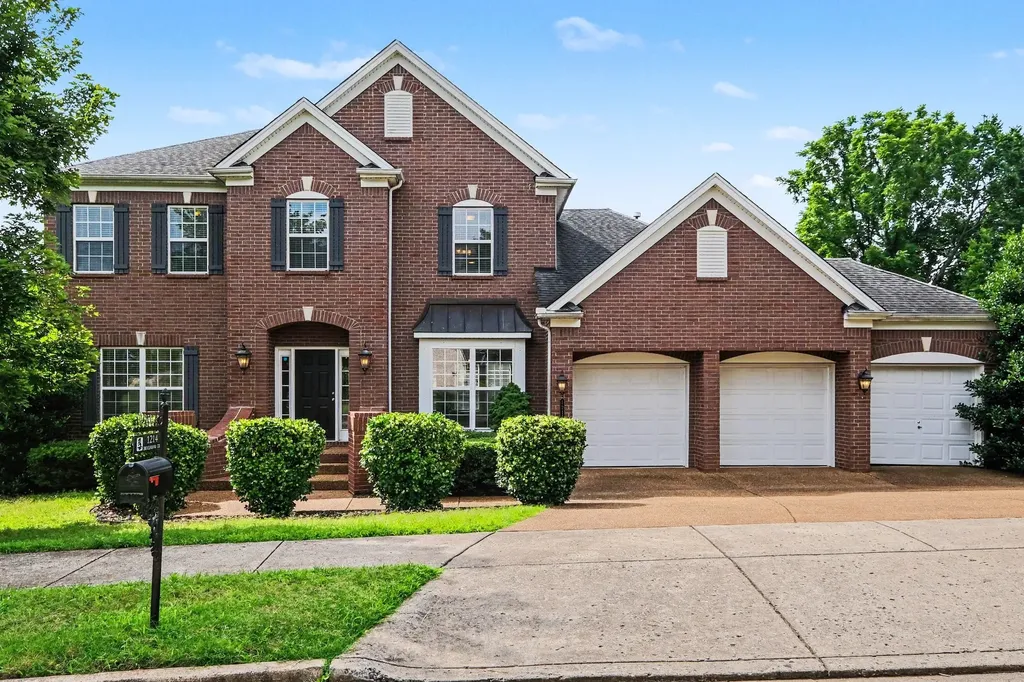 1214 Broadmoor Circle Franklin TN 37067