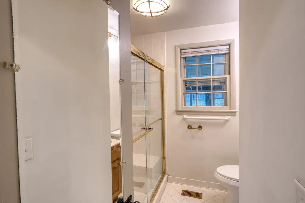 2538 Woodberry Drive Nashville TN 37214