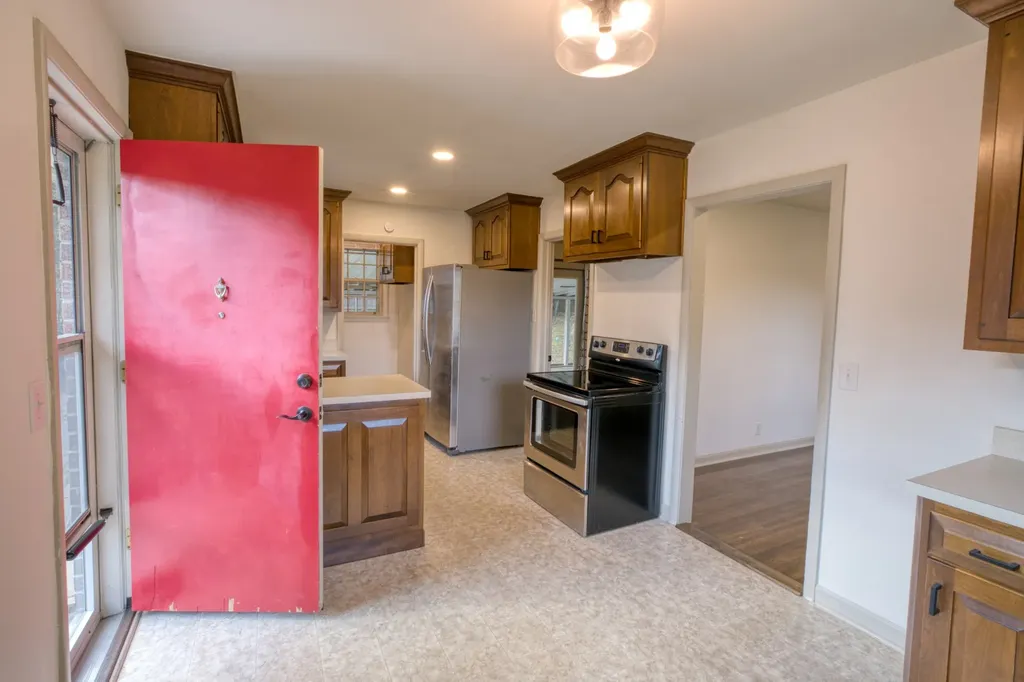 2538 Woodberry Drive Nashville TN 37214