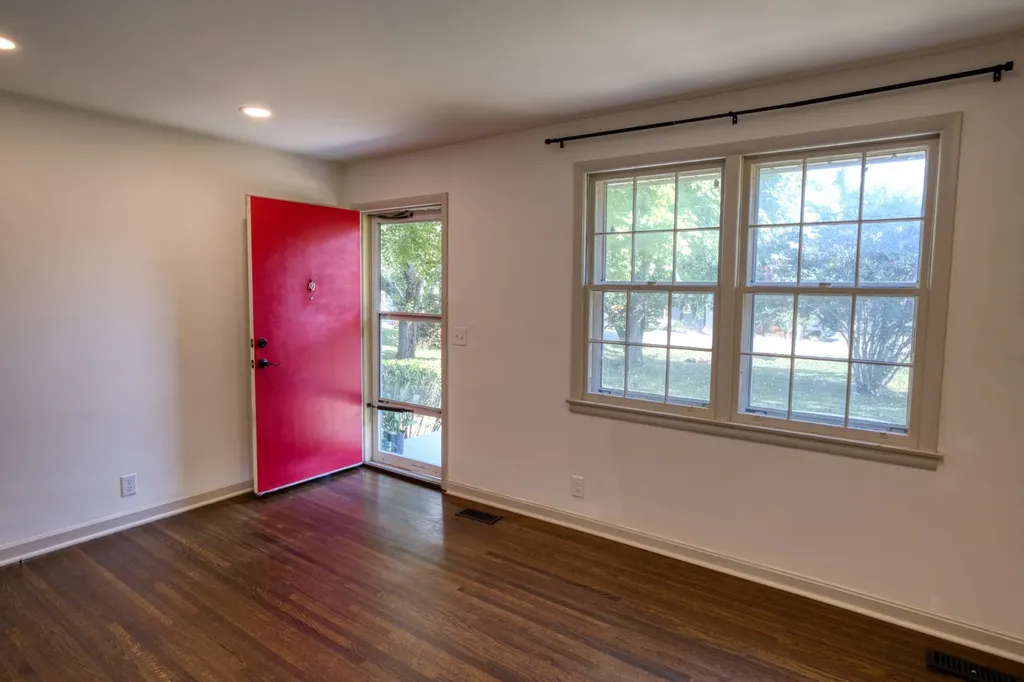 2538 Woodberry Drive Nashville TN 37214