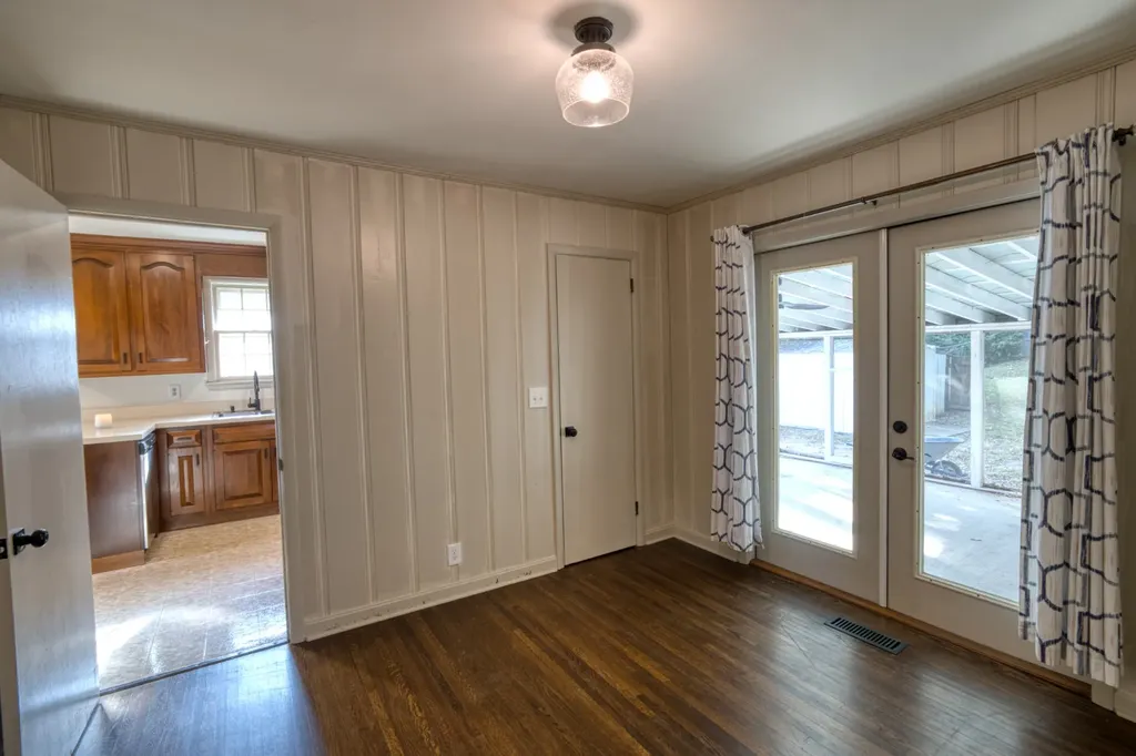 2538 Woodberry Drive Nashville TN 37214