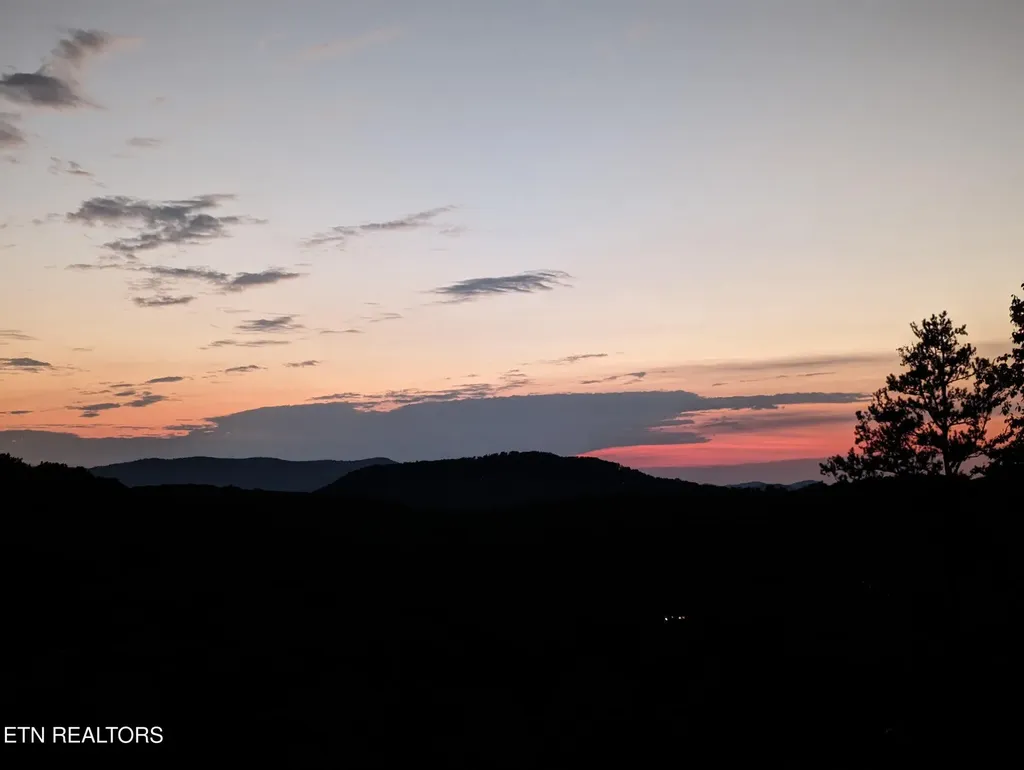 Tellico Plains TN, 125 Indian Ridge Drive