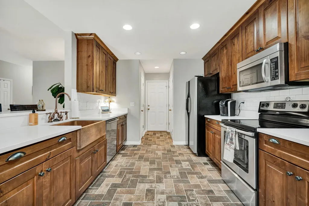 7534 Gawain Path Ooltewah TN 37363