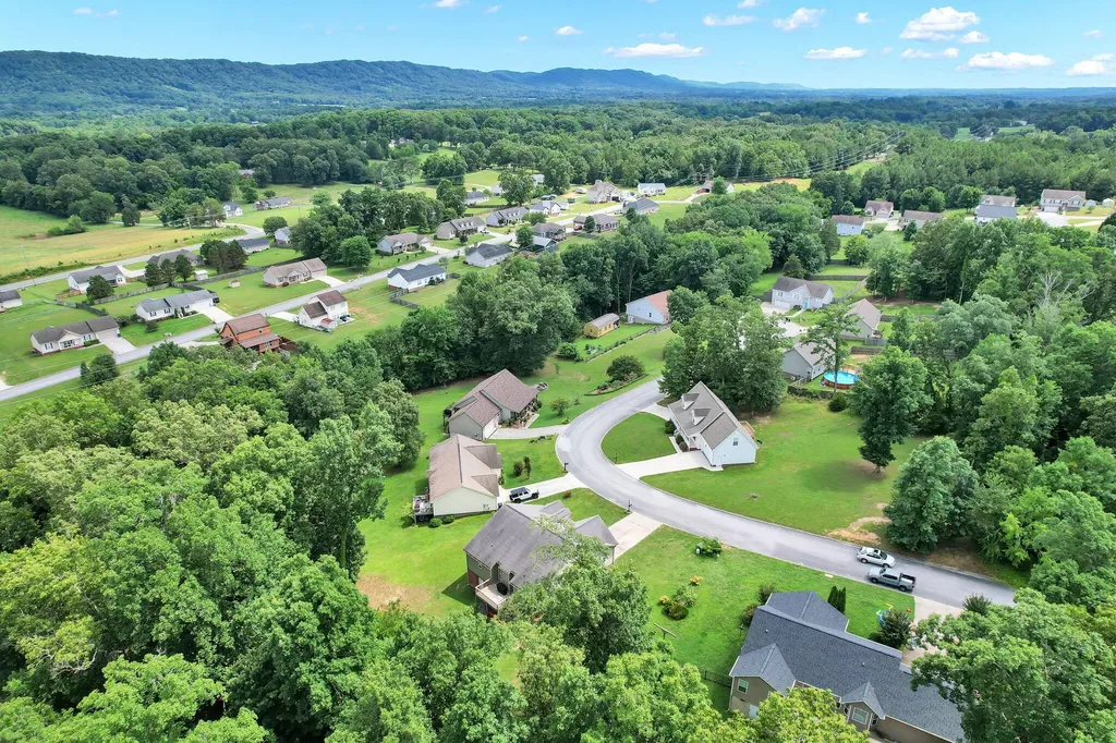 7534 Gawain Path Ooltewah TN 37363