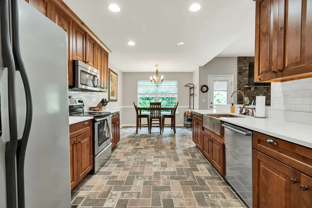 7534 Gawain Path Ooltewah TN 37363