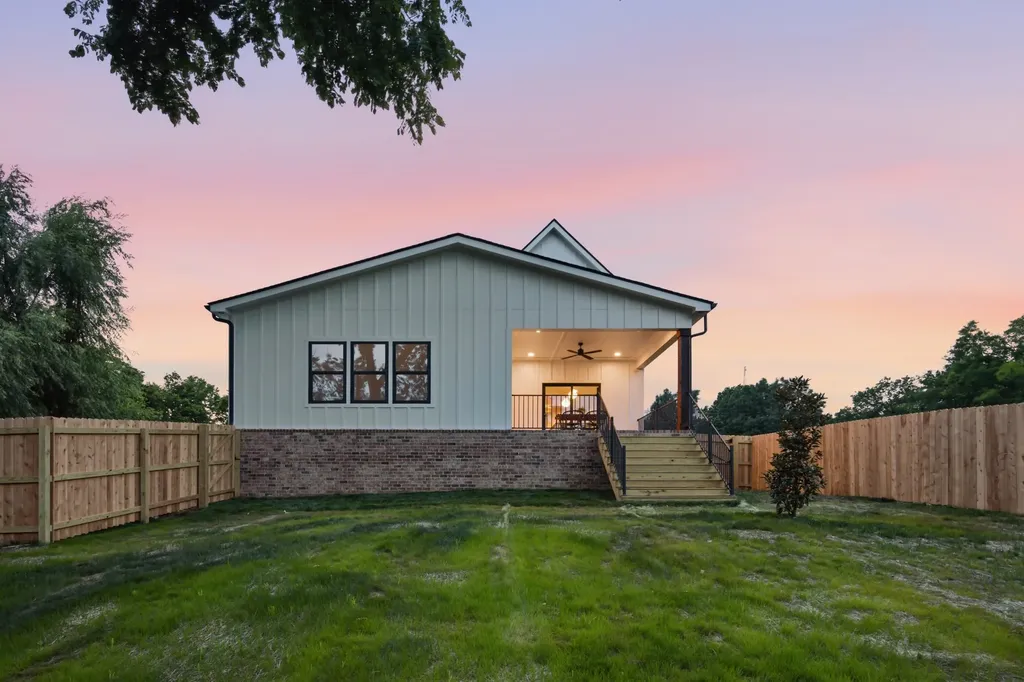 3819B Edwards Avenue Nashville TN 37216