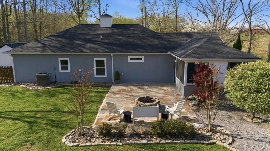330 Burton Ridge Road Silver Point TN 38582