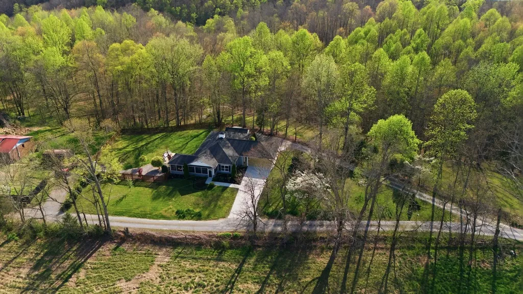 330 Burton Ridge Road Silver Point TN 38582