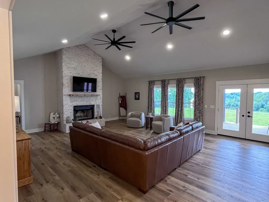 320 Ridge Lane Monterey TN 38574