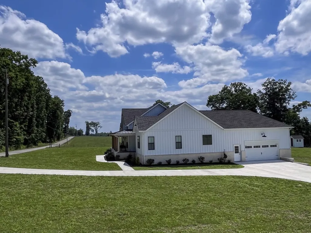 320 Ridge Lane Monterey TN 38574