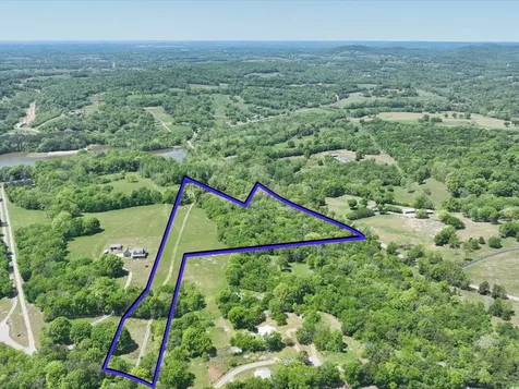 330 Claiborne Lane Hartsville TN 37074