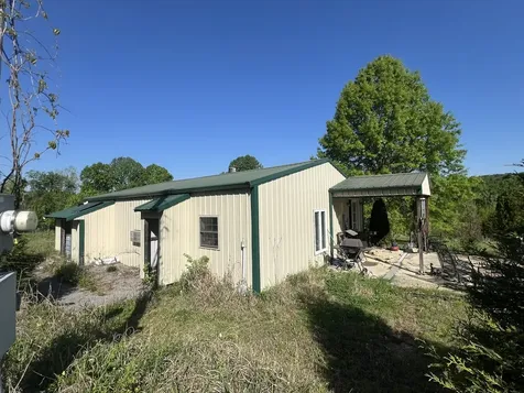330 Claiborne Lane Hartsville TN 37074