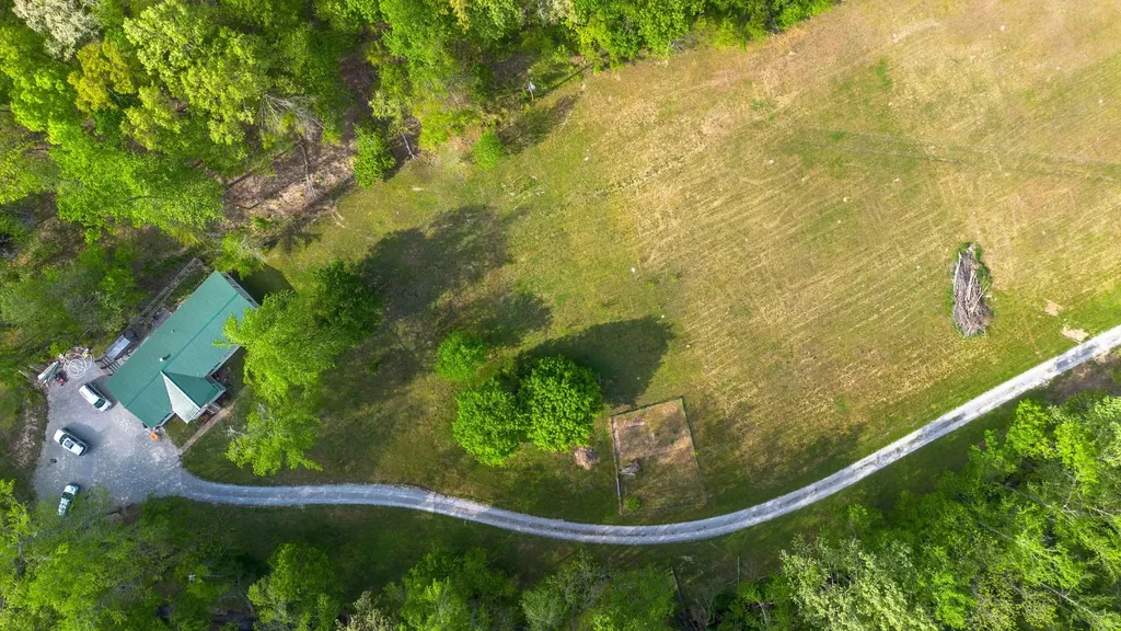 4805 Love Branch Road Hampshire TN 38461