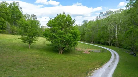 4805 Love Branch Road Hampshire TN 38461