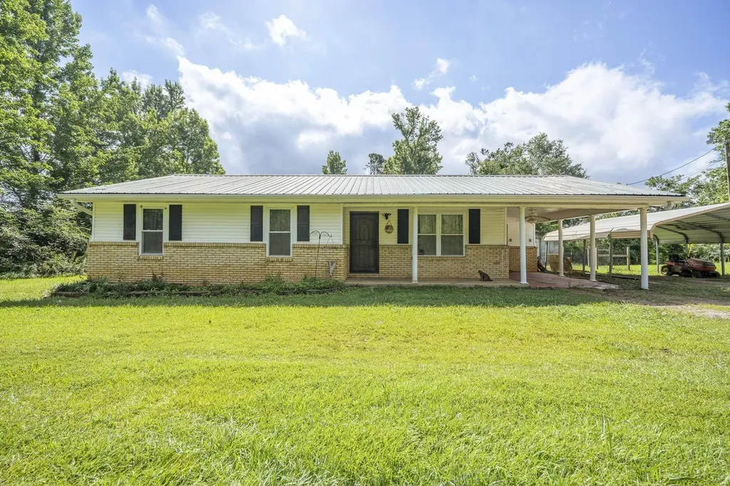 Adamsville TN, 930 Old Union Road