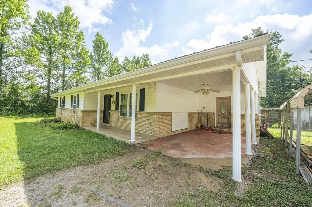 930 Old Union Road Adamsville TN 38310