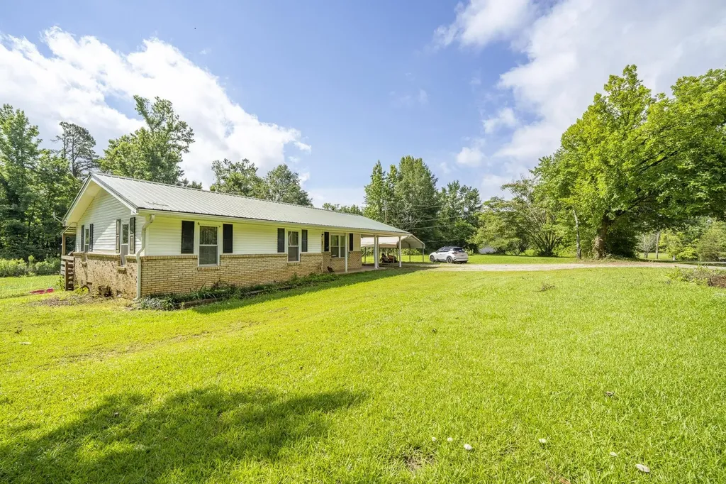 930 Old Union Road Adamsville TN 38310