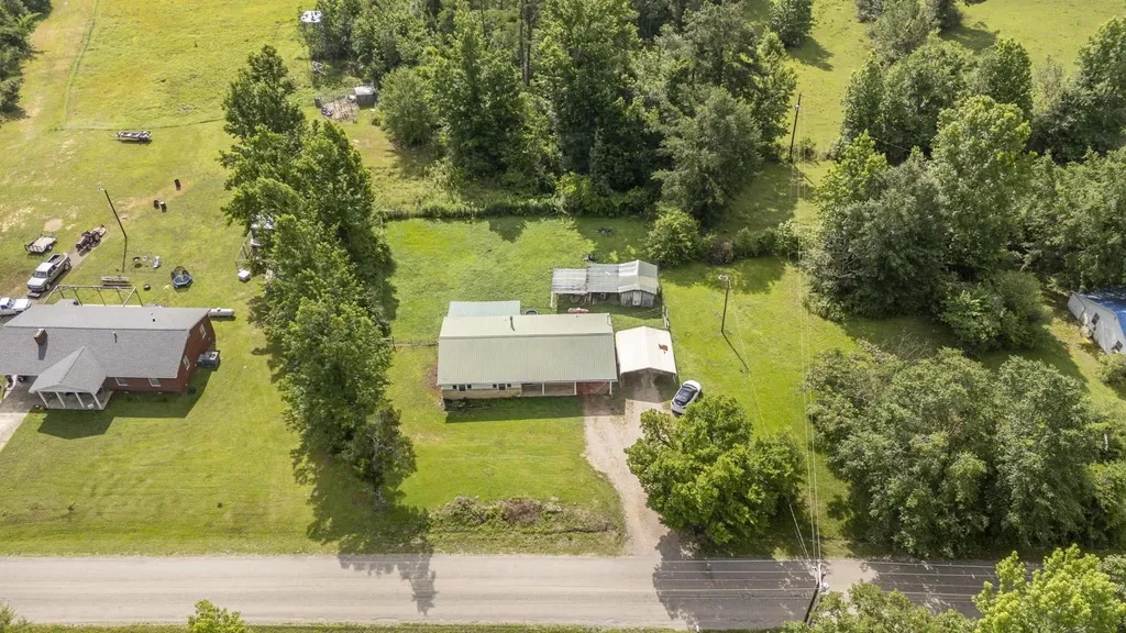 930 Old Union Road Adamsville TN 38310