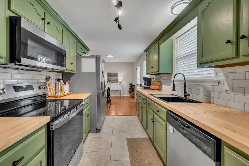 2029 Sunday Silence Drive Greenbrier TN 37073