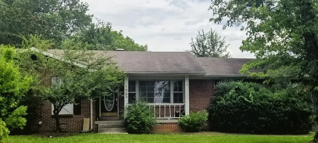 1323 Lakeshore Drive Murfreesboro TN 37130