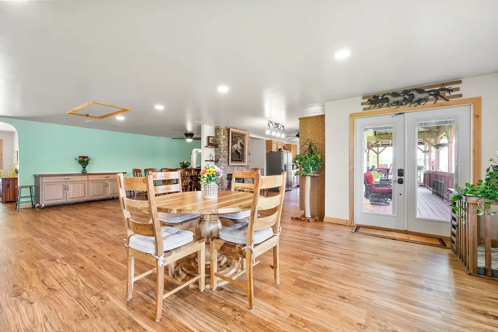 4139 Ashland City Road Clarksville TN 37043