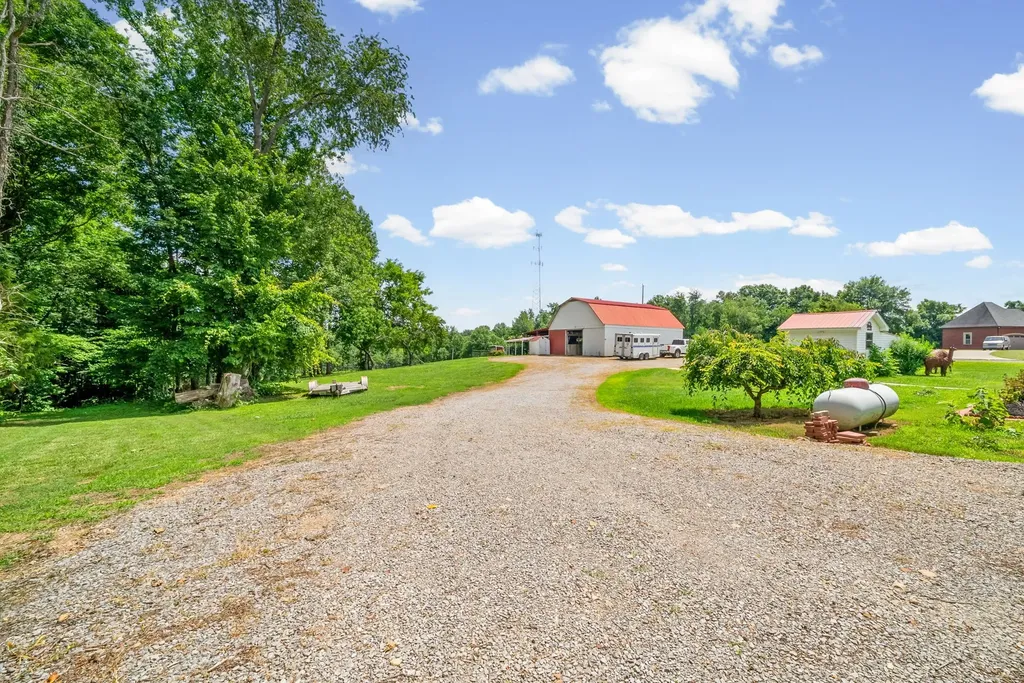 4139 Ashland City Road Clarksville TN 37043