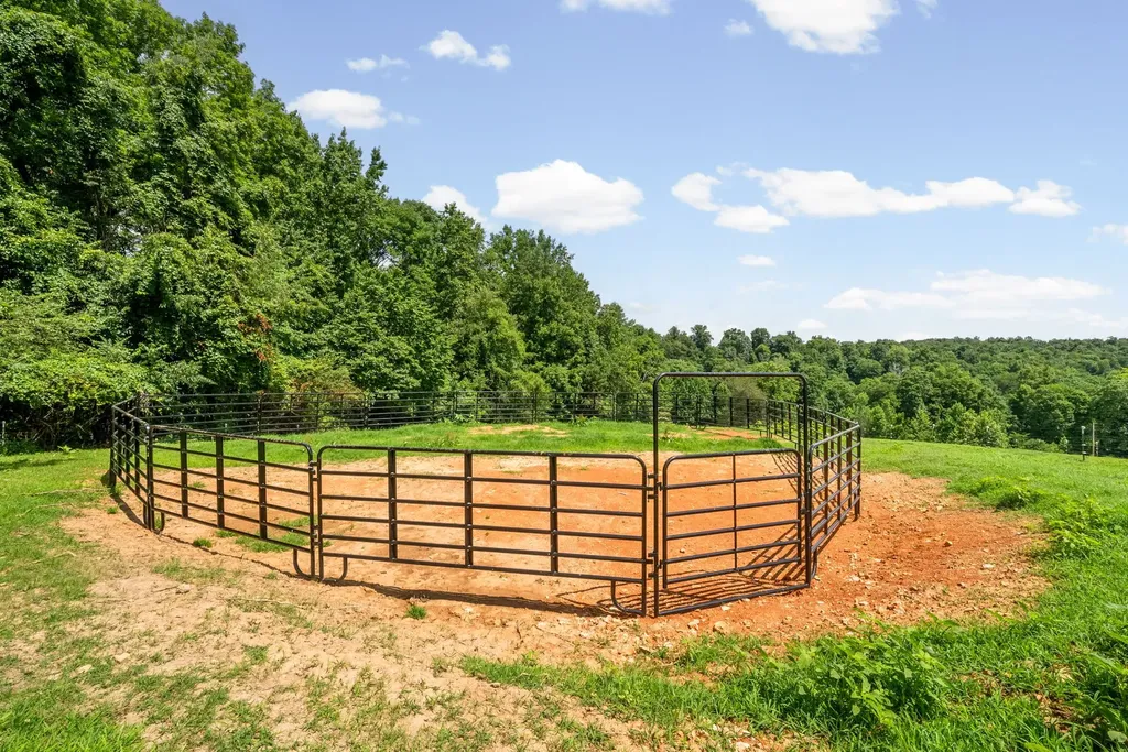4139 Ashland City Road Clarksville TN 37043