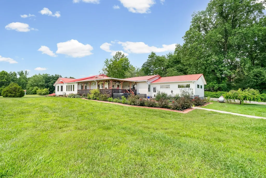 4139 Ashland City Road Clarksville TN 37043