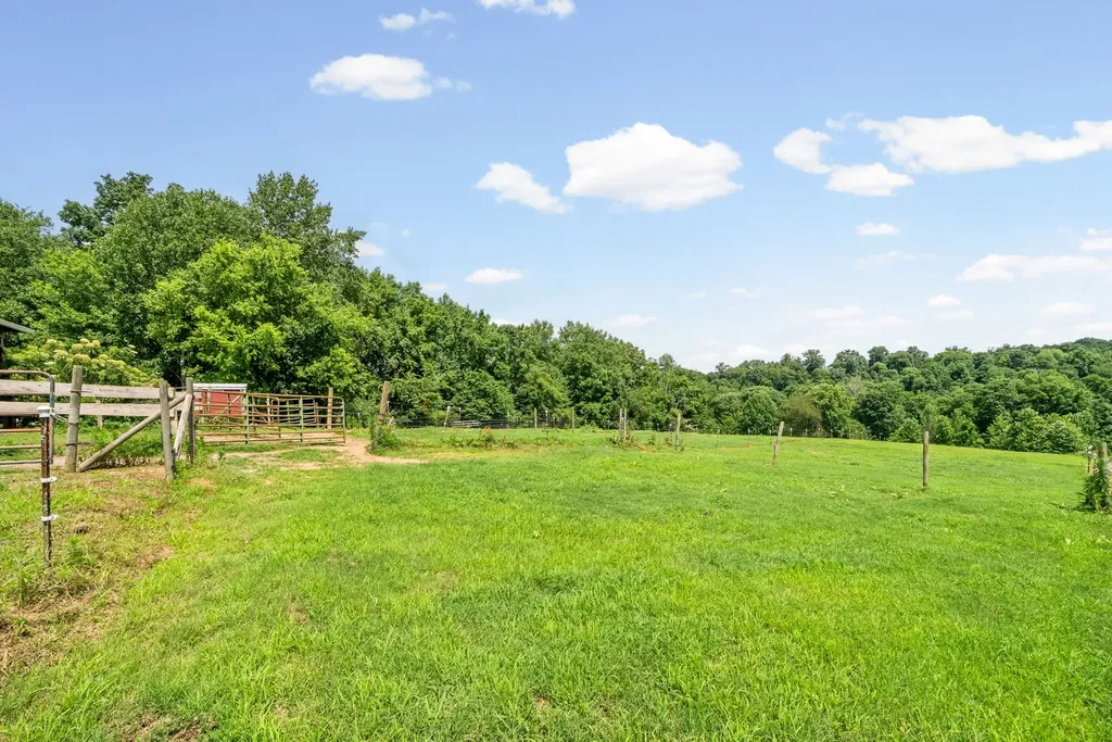 4139 Ashland City Road Clarksville TN 37043