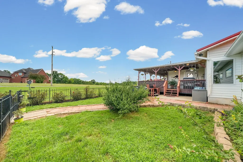4139 Ashland City Road Clarksville TN 37043