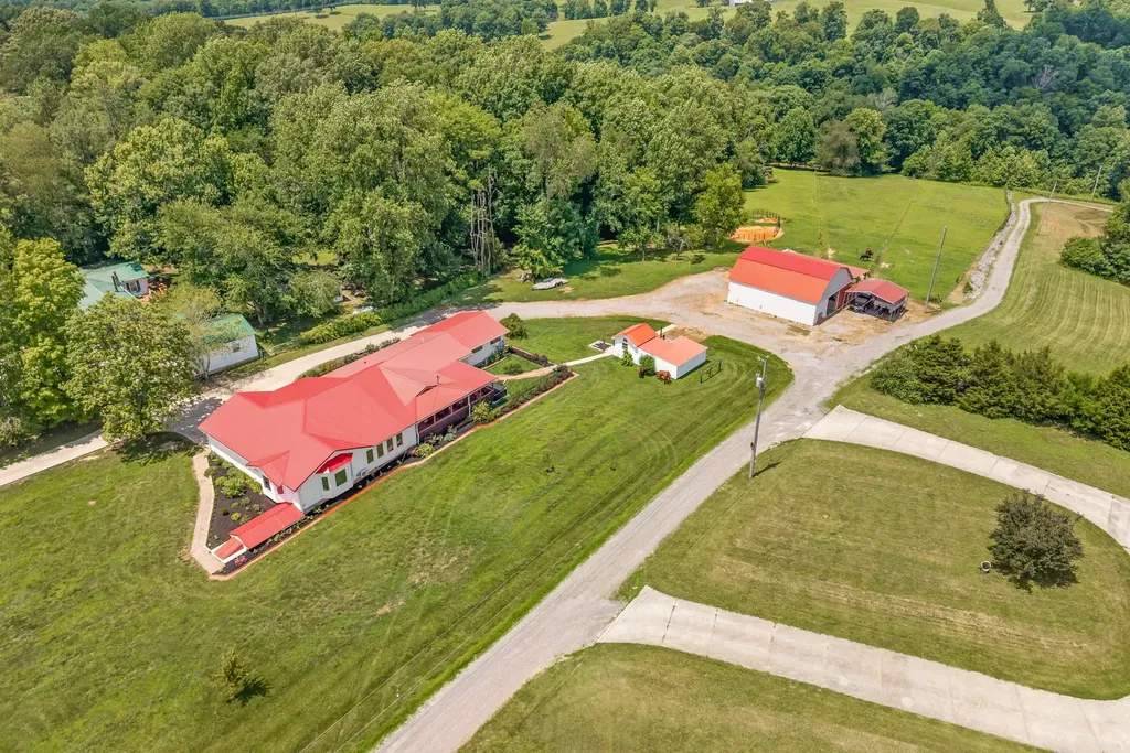 4139 Ashland City Road Clarksville TN 37043