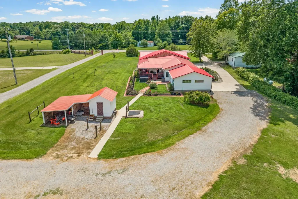 4139 Ashland City Road Clarksville TN 37043