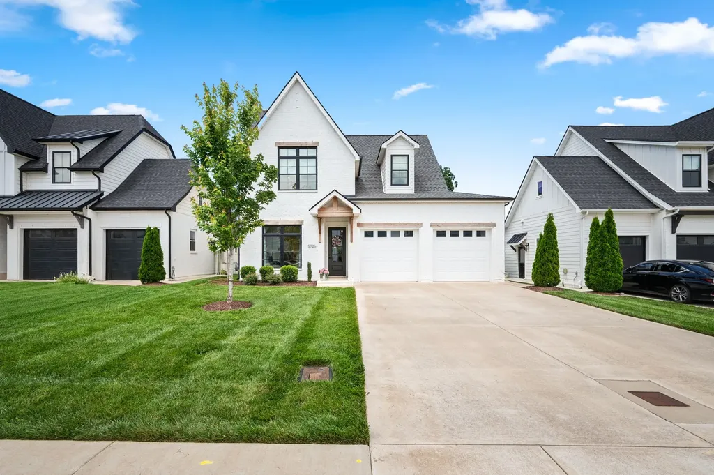 5726 Willoughby Way Murfreesboro TN 37129