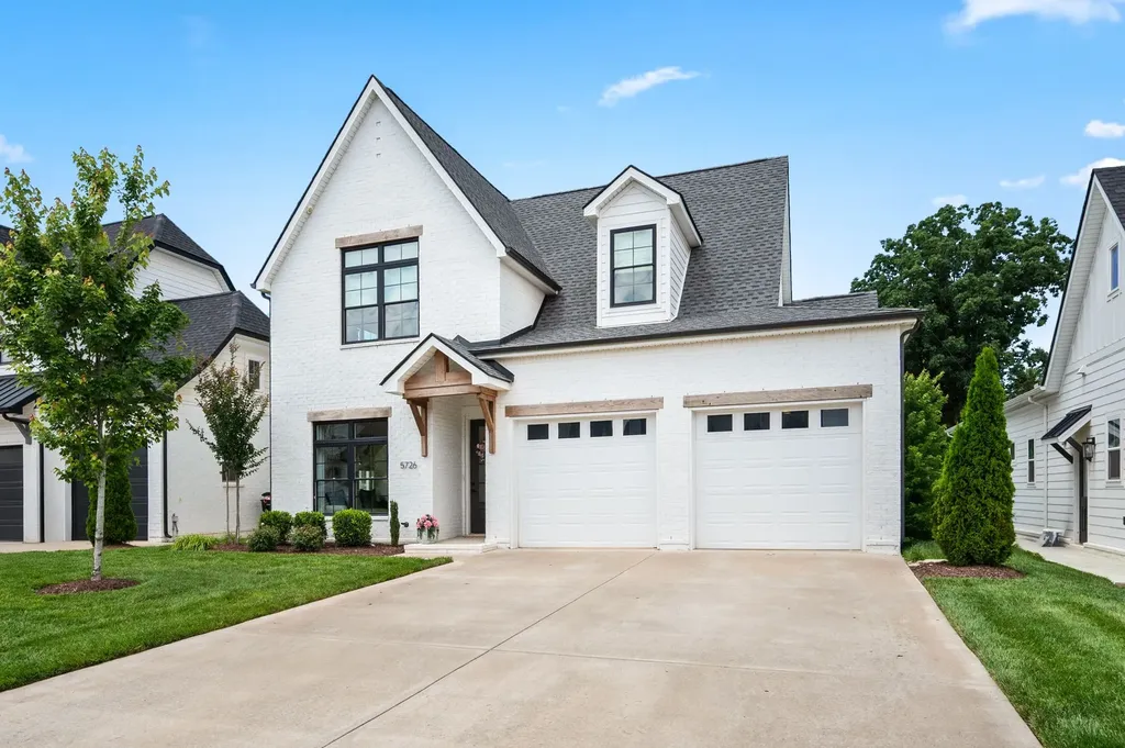 5726 Willoughby Way Murfreesboro TN 37129