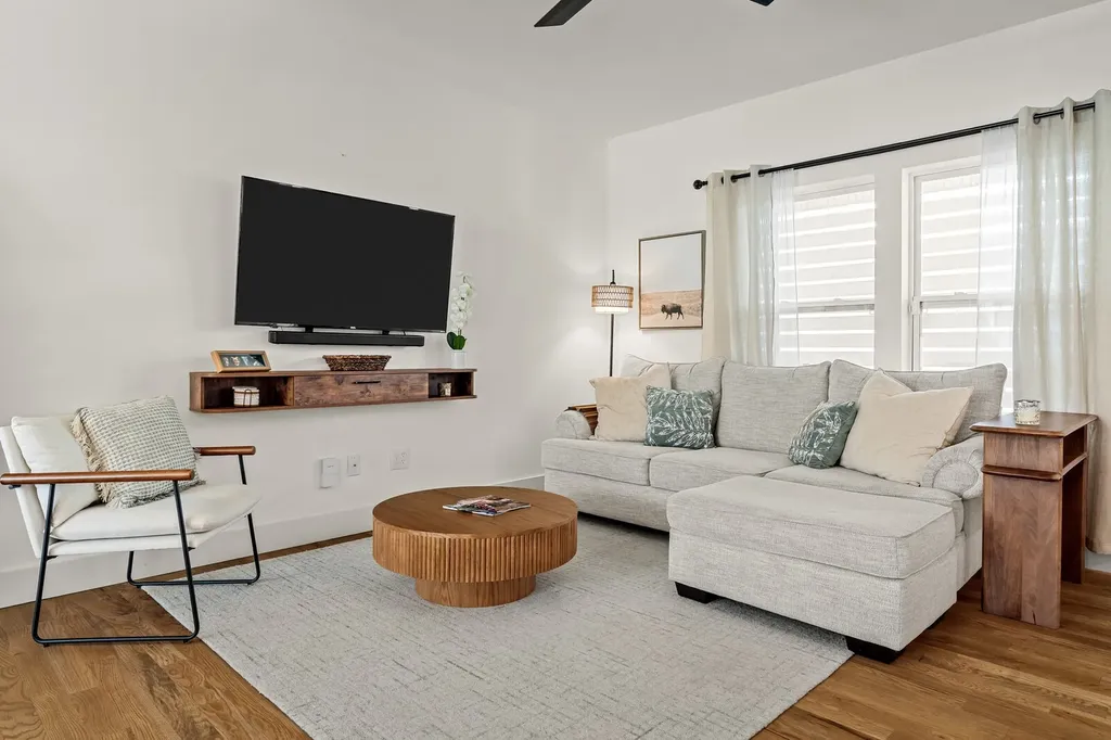 2409 Branch Street Nashville TN 37216