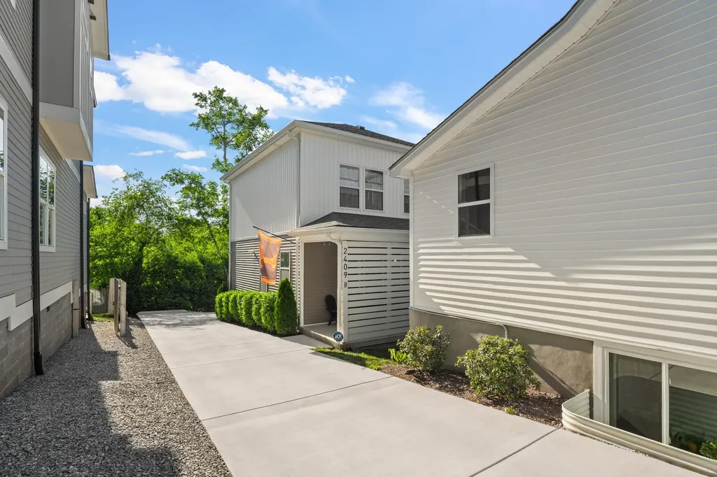 2409 Branch Street Nashville TN 37216