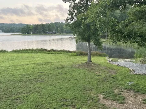 195 Shoreside Court Tracy City TN 37387