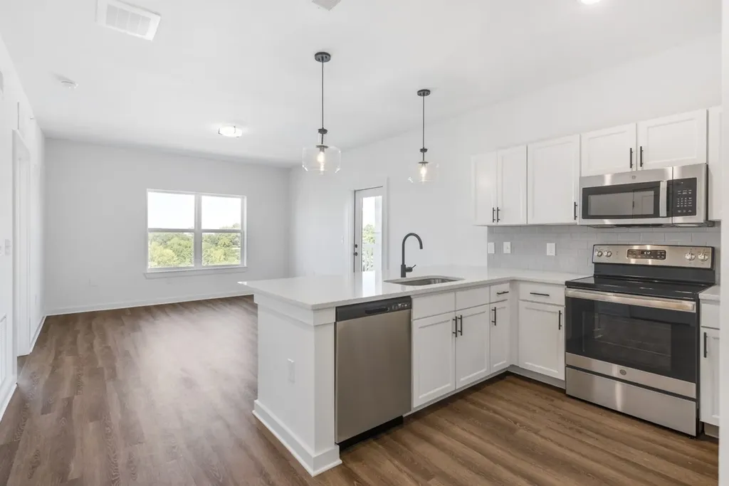 1540 Lebanon Pike Nashville TN 37210