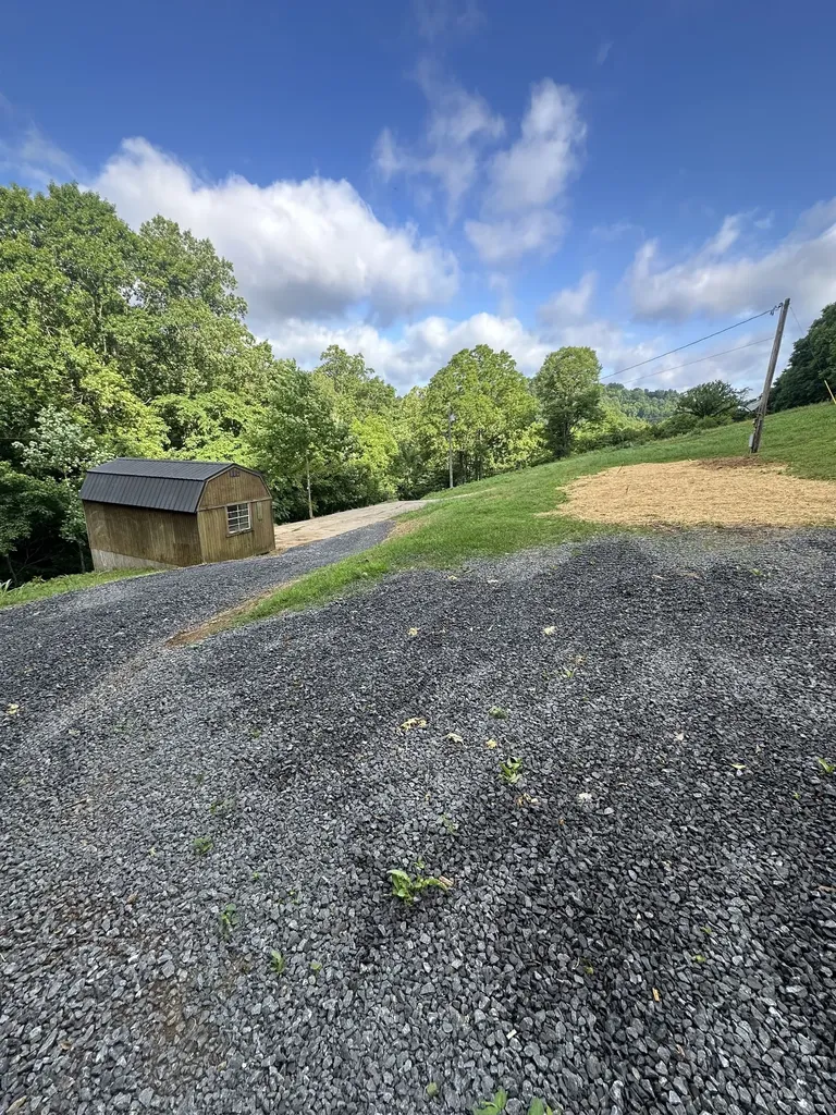 45 Friendship Hollow Road, N Pleasant Shade TN 37145